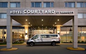 Courtyard By Marriott Montreal Airport